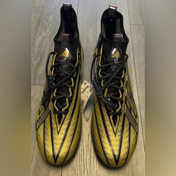 New Mens Adidas Freak-23 Inline Football Cleats Black Gold HP2446 Men’s Size - Picture 1 of 8